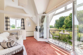 Host & Stay - The Lodge at Alderfen View